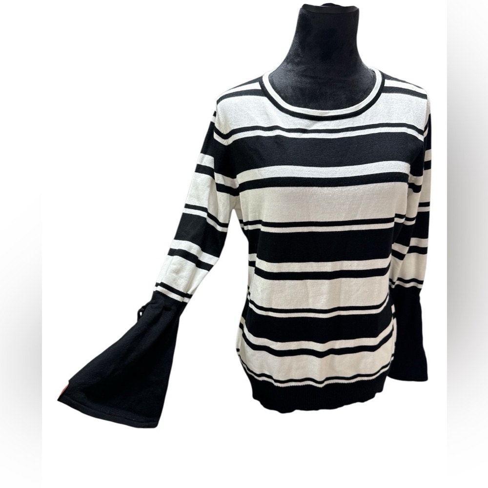 Vila Milano Striped Bell Sleeve Sweater Medium Black White Nautical Knit - Picture 2 of 7